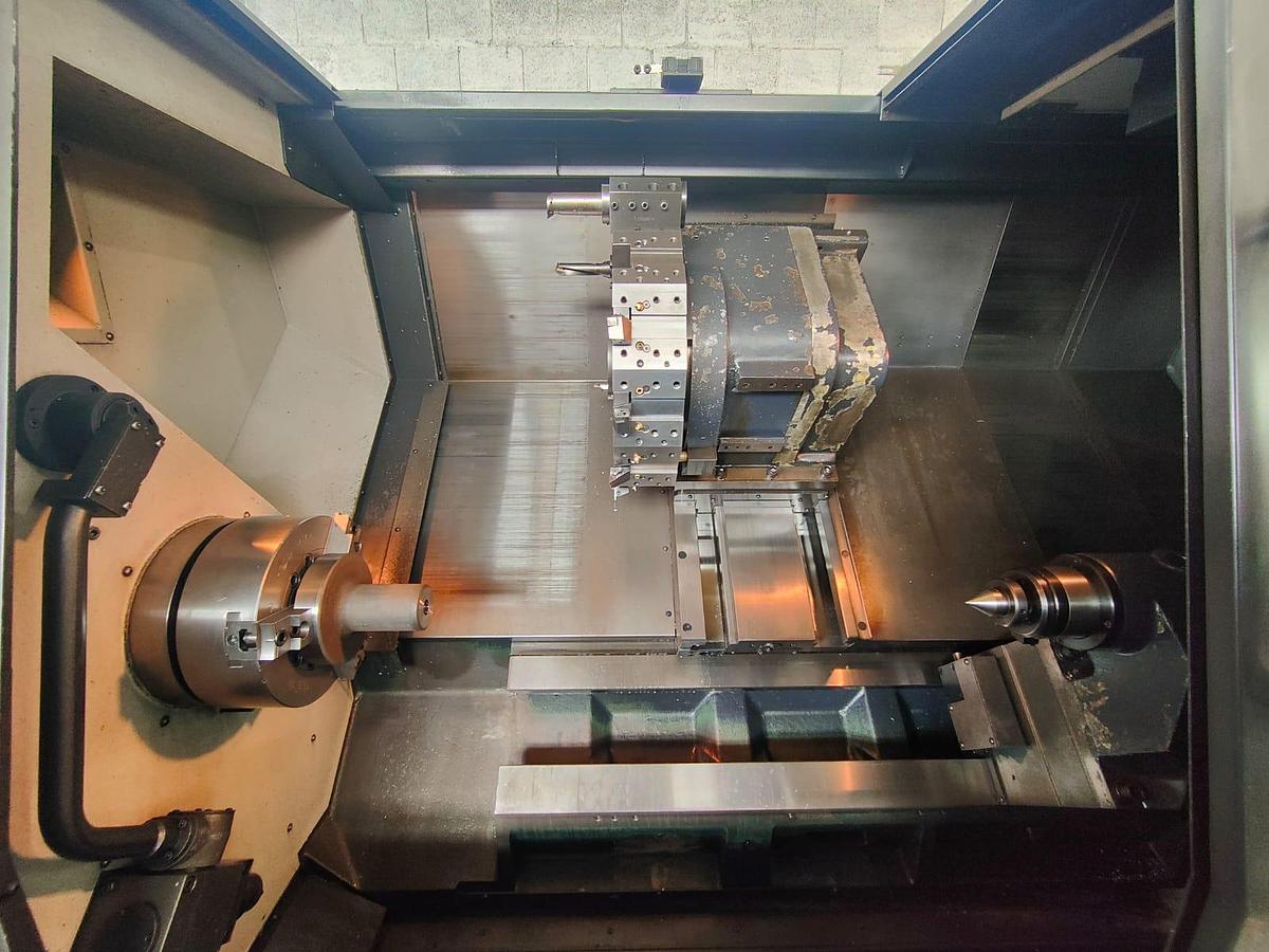 Used 2011 DOOSAN PUMA TURNING LATHE model 400 A