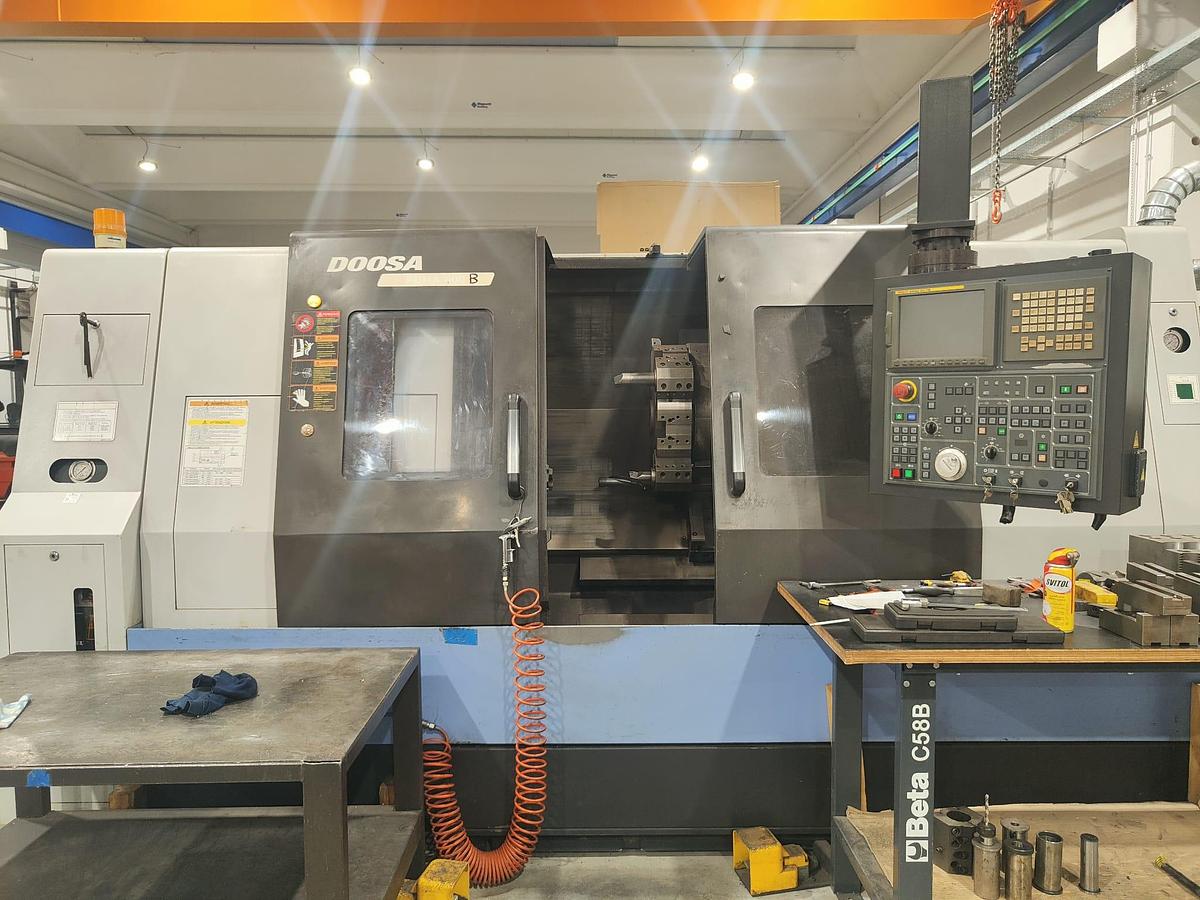 Used 2007 DOOSAN PUMA 400B LATHE