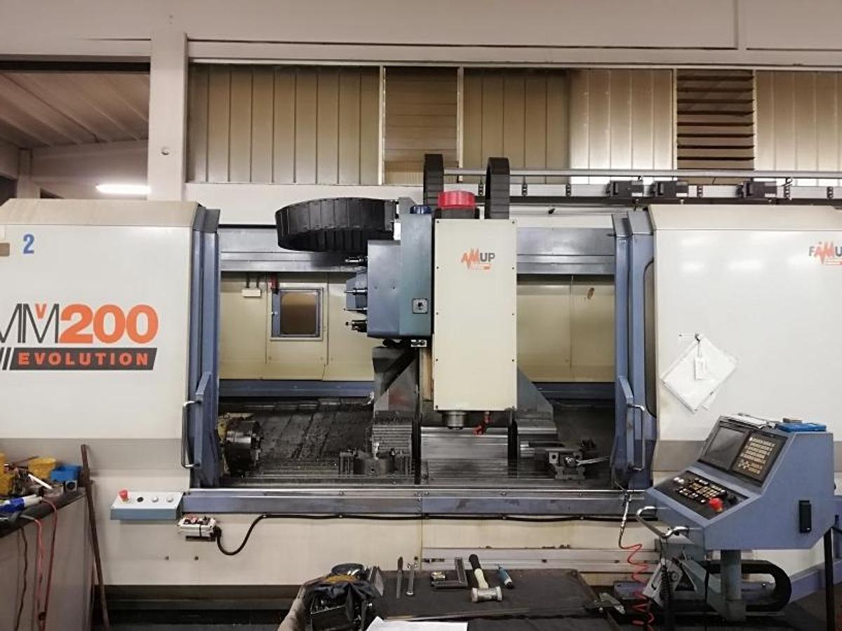 Usato 1998 CENTRO DI LAVORO A MONTANTE MOBILE FAMUP MMV 200 EVOLUTION