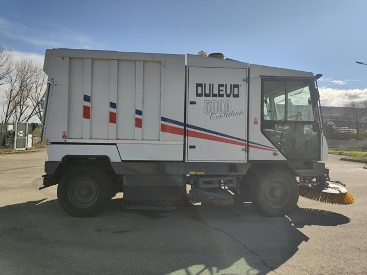Refurbished REVIVED ROAD SWEEPER DULEVO 5000