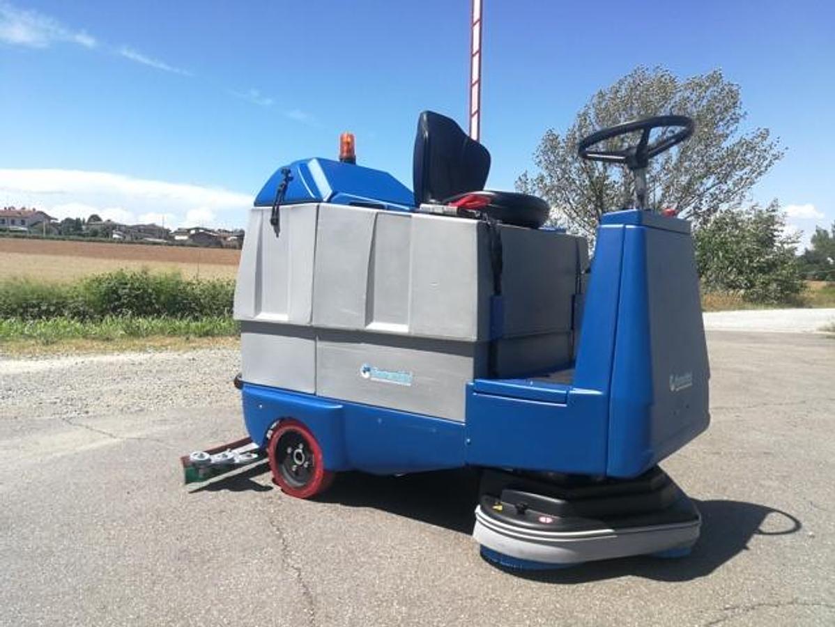 Gebraucht 2023 GLÄTTERSCHUIDERREINIGER I38 JAHR 2023