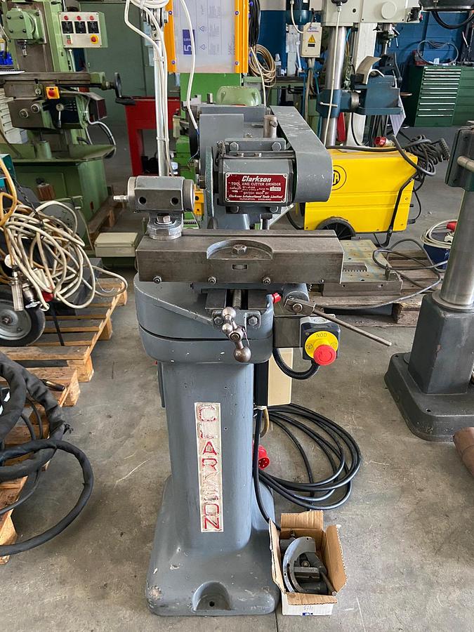 Used CLARKSON TOOL SHARPENING MACHINE