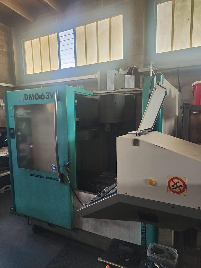 D'occasion CENTRE D'USINAGE DECKEL MAHO DMC63V