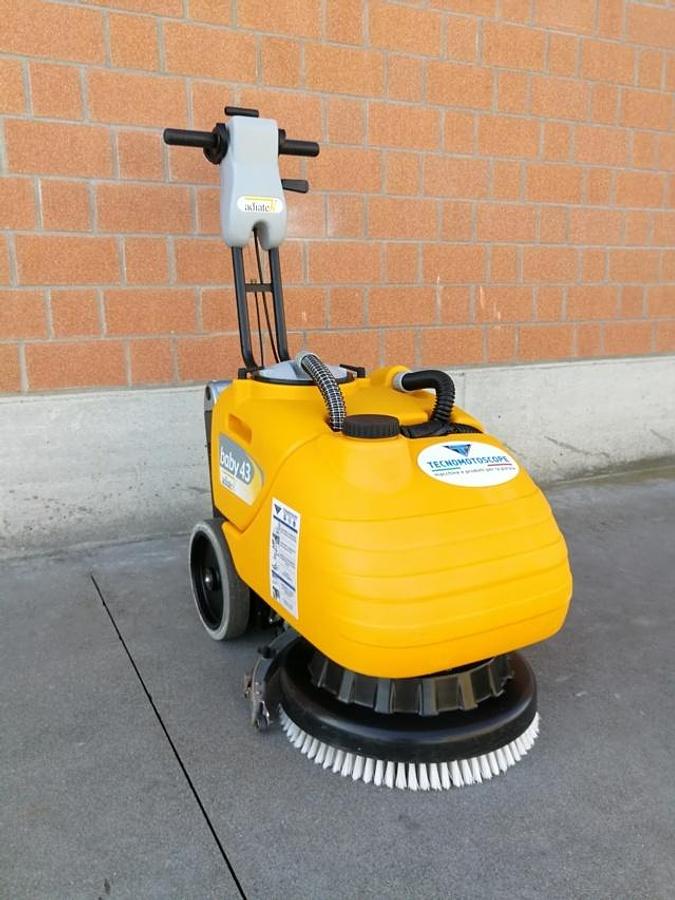 Refurbished 2019 FLOOR CLEANER-WASHER REVISED BABY 43 LITHIUM
