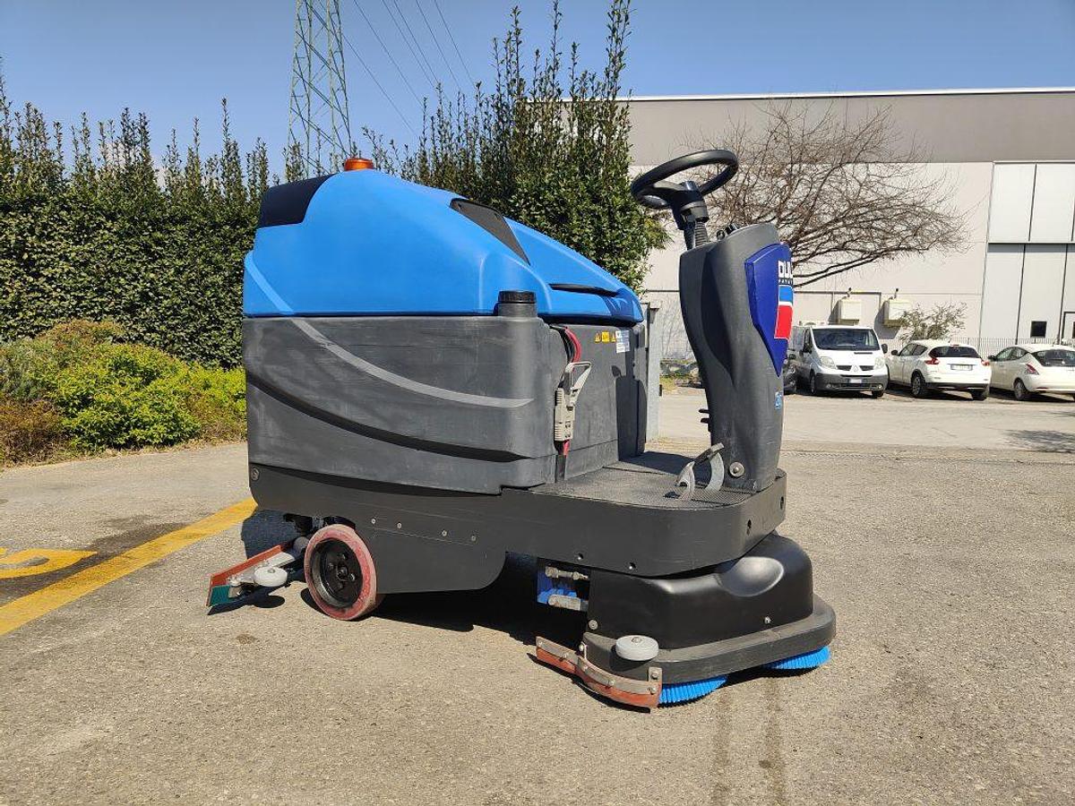 Refurbished 2022 FLOOR SCRUBBER REVISED DULEVO BOOST 300.10