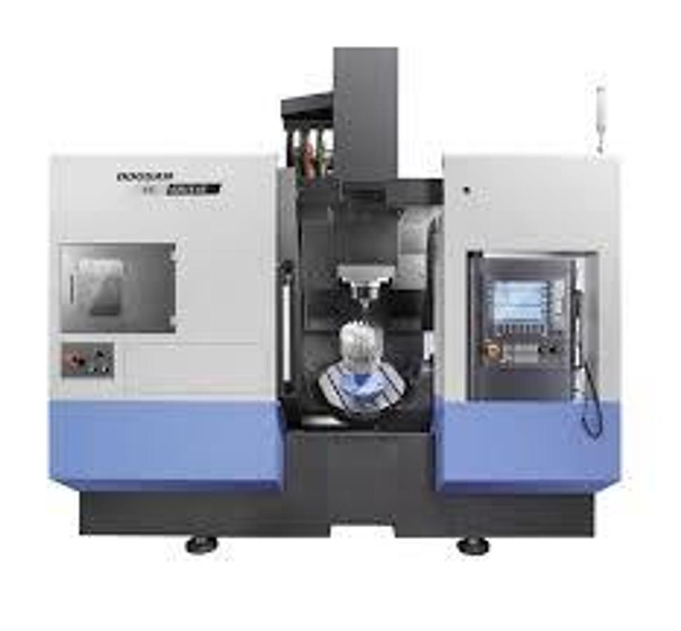 Used 2015 VERTICAL CENTER DOOSAN 5-AXIS Model VC 630/5AX