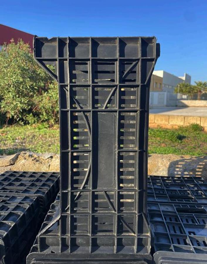 Used Multiplast Europa Perforated Plastic Crate (30x50x26 cm)