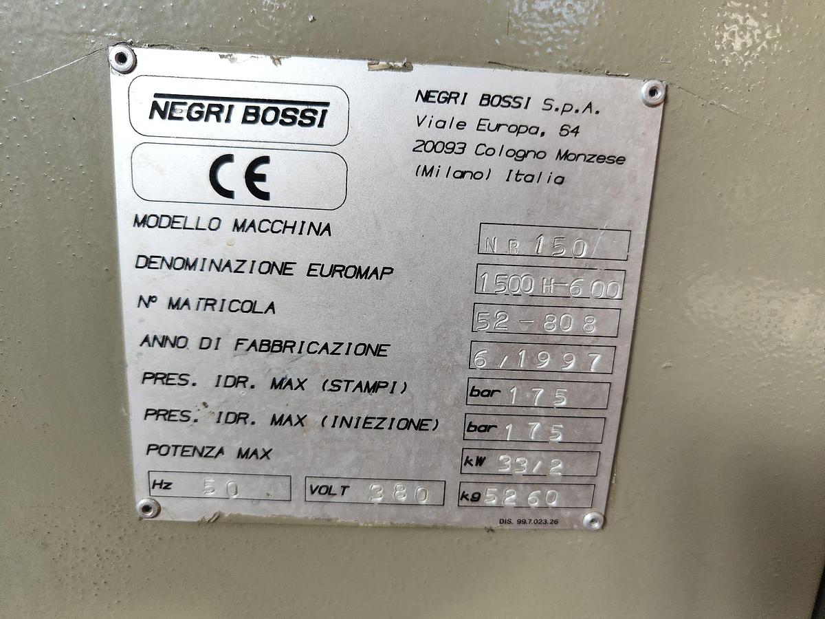 D'occasion 1997 PRESSE À INJECTION NEGRI BOSSI mod.NB150