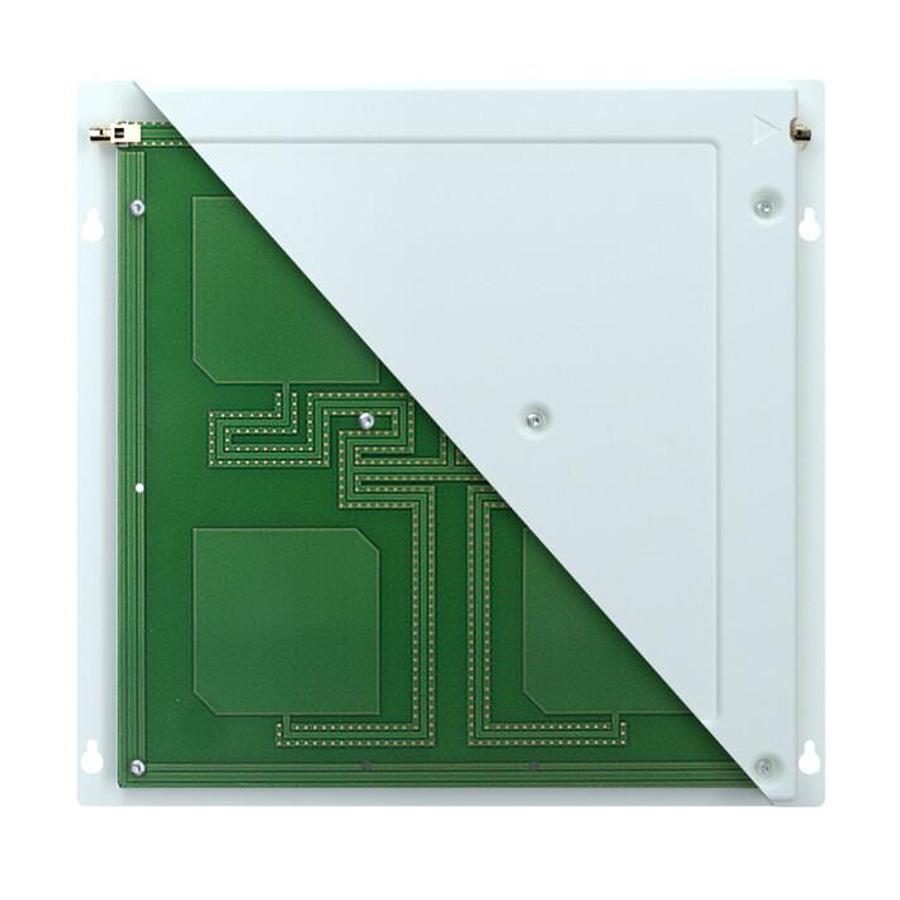 Antenna ETSI 865-868 MHz, 5  dBic 2xFAKRA connect;  33cm x 34cm; with protective cover 
PN: 52010524
