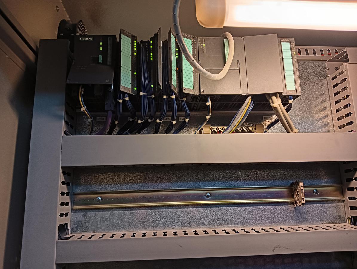 Used 2003 KEBER  PAL ROBOT AXO 4