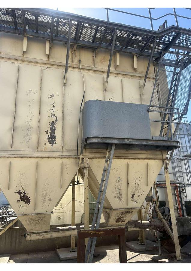 Used Complete dry petfood manufacturing plant