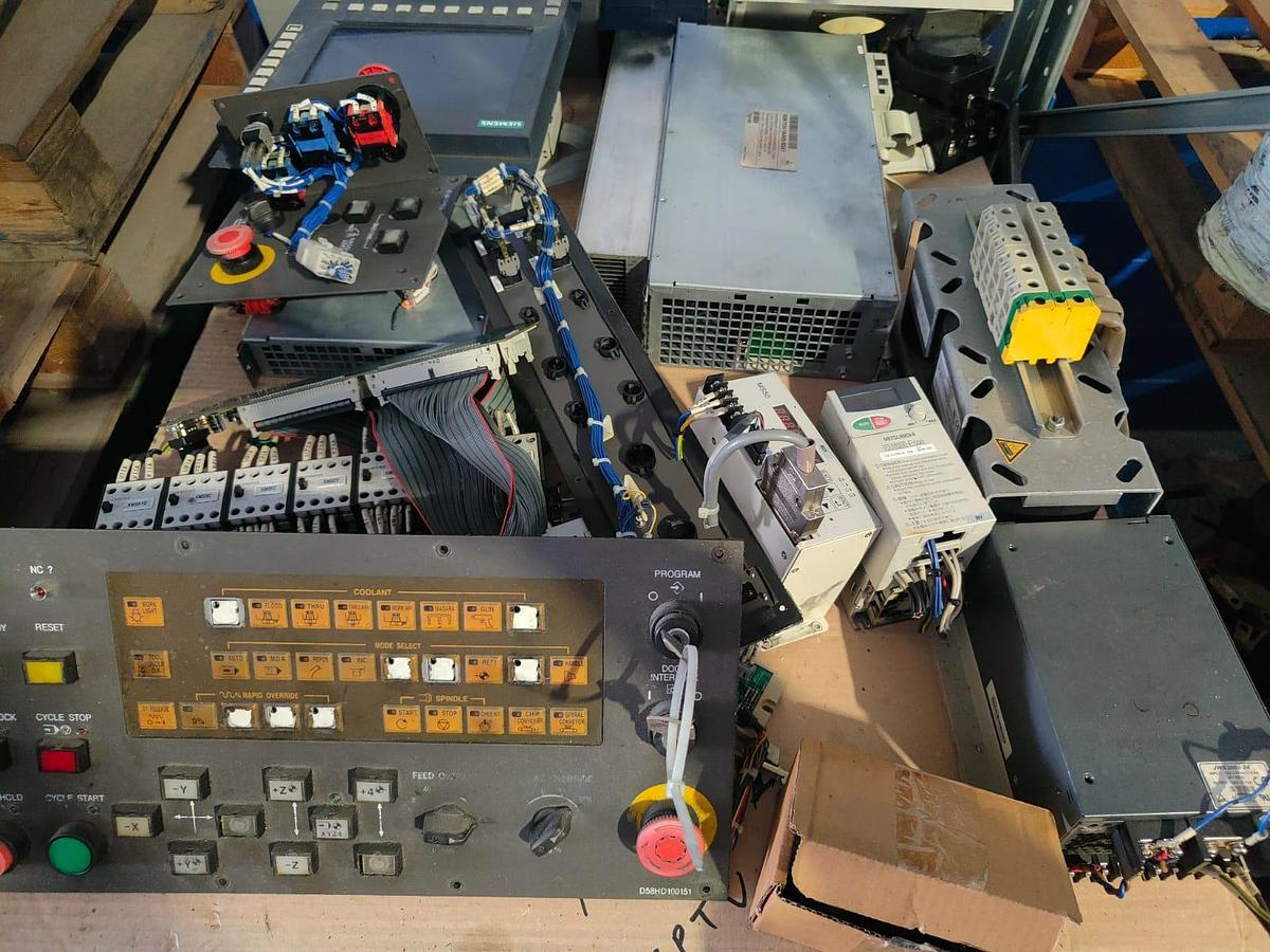 Used SPARE PARTS VERTICAL CENTER ROTOPALLET HYUNDAI model SPT-V550D