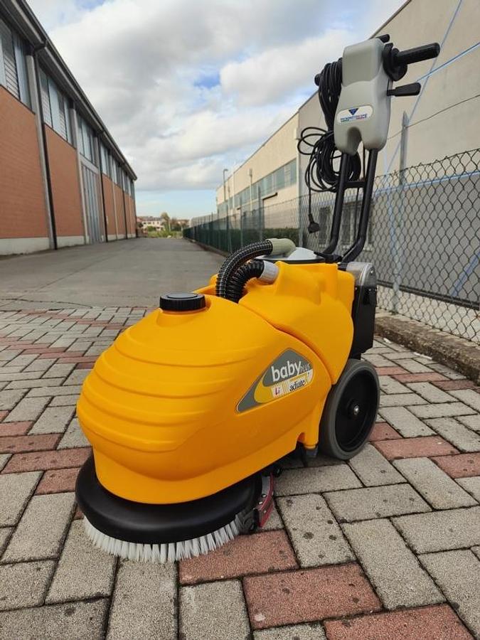 Refurbished AGILE FLOOR CLEANER REFURBISHED BABY
