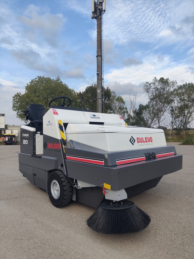 D'occasion NETTOYEUR INDUSTRIELLE DULEVO 120 EH ÉLECTRIQUE