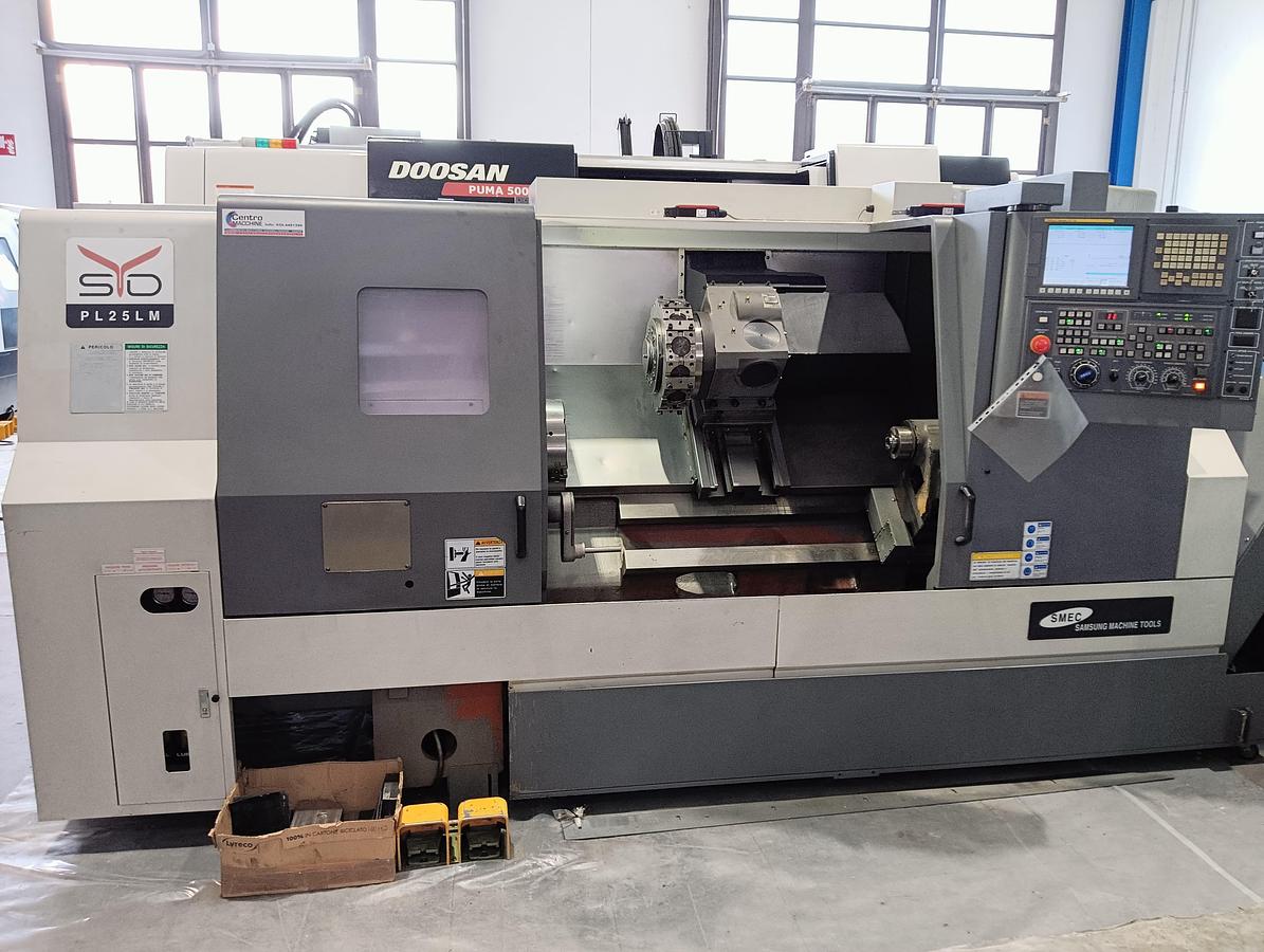 Used 2014 SAMSUNG SMEC LATHE mod.PL25LM
