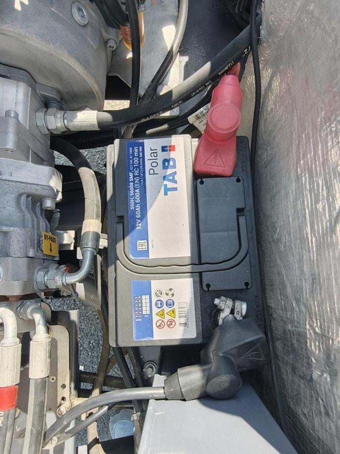 Refurbished REFURBISHED INDUSTRIAL SWEEPER DULEVO 90 DK