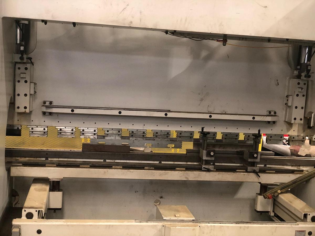 Used WARCOM HYDRAULIC PRESS BRAKE MOD. UNICA 100\30