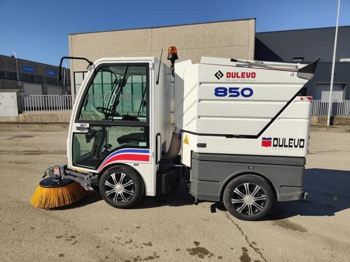 Refurbished A RECONDITIONED ROAD SWEEPING MACHINE ASPIRATOR