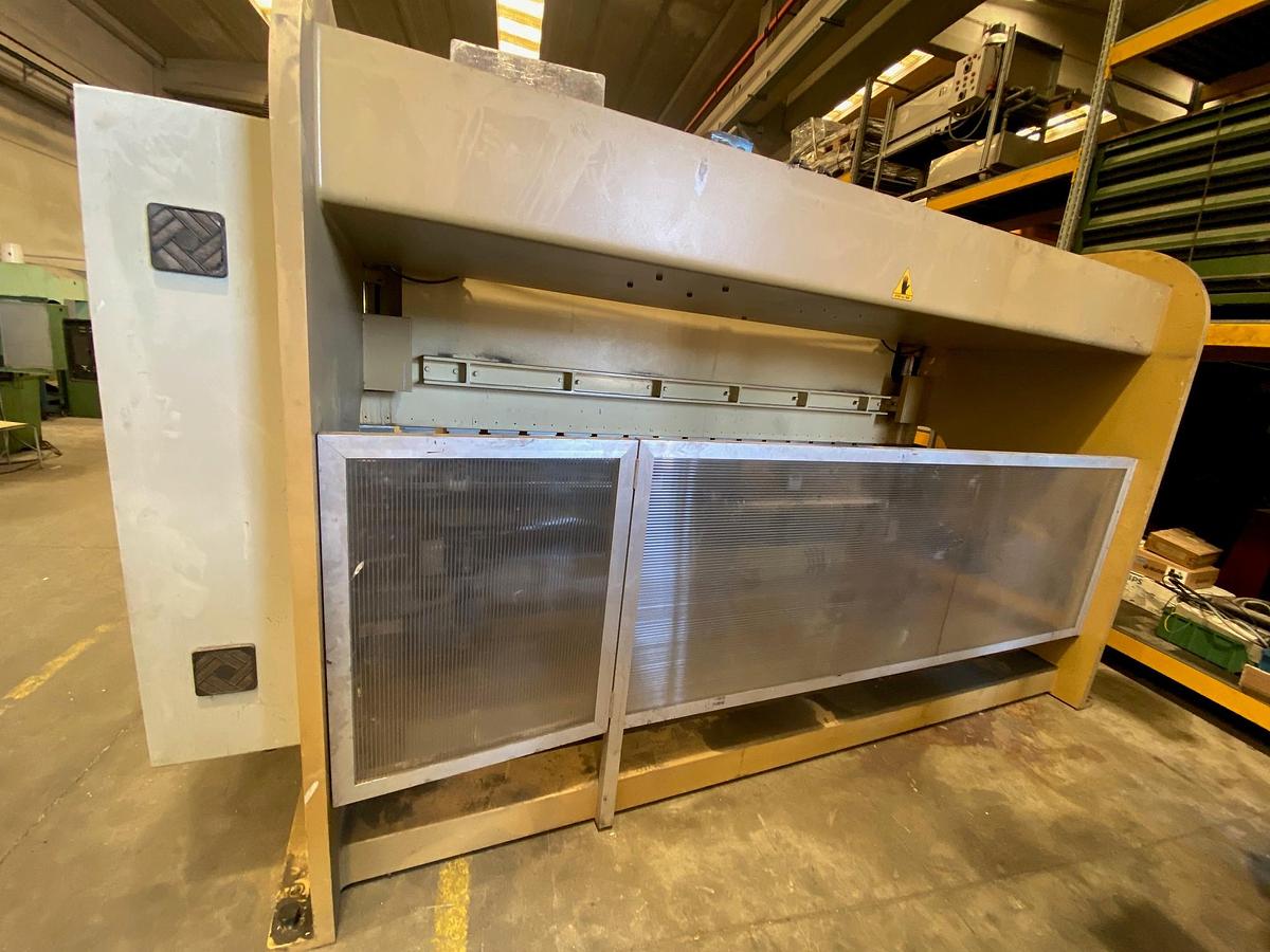 Used HYDRAULIC PRESS BRAKE BRAND FARINA MOD.PFO-PS-N 110-40