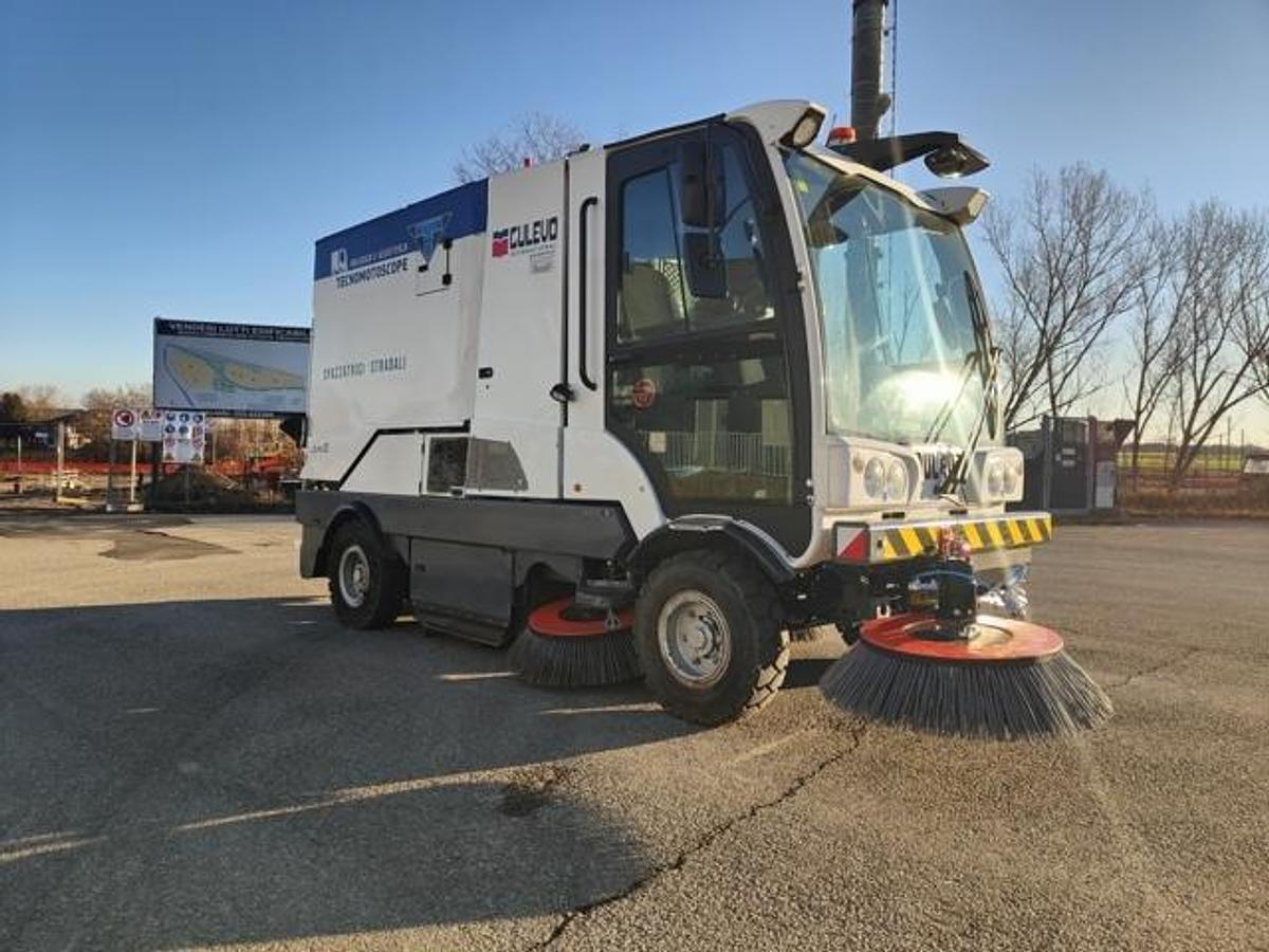 Refurbished REVISED ROAD SWEEPER DULEVO 3000 EU6