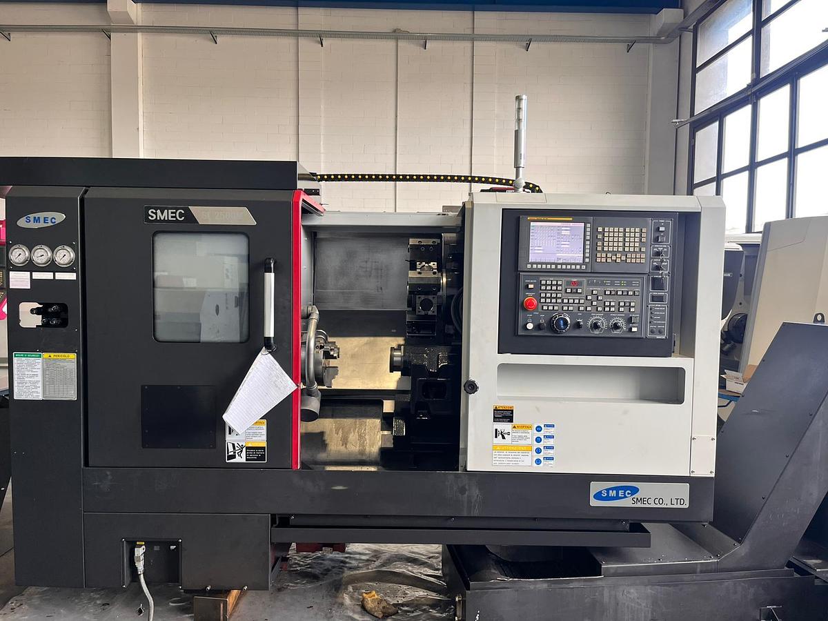 Used 2016 TURNING LATHE SAMSUNG SMEC model SL 2500BM