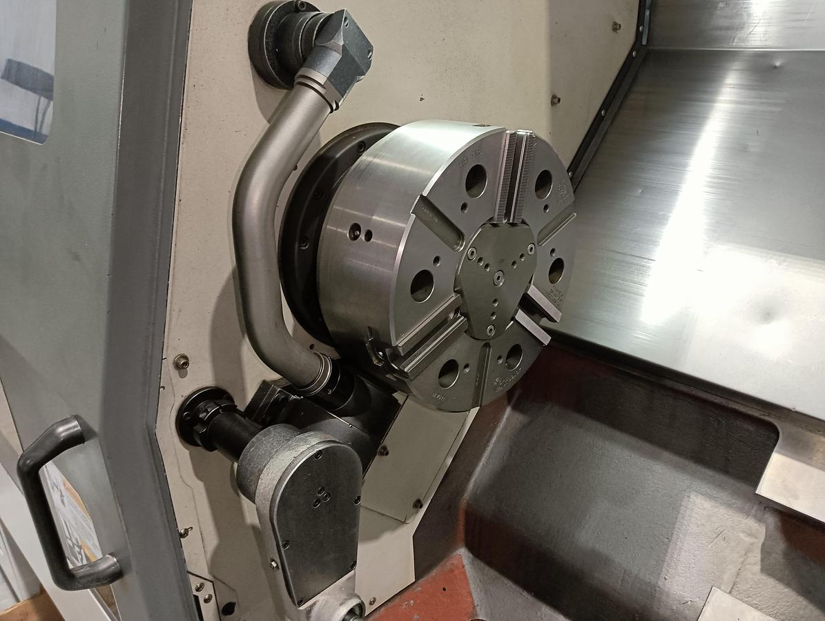 Used 2014 SAMSUNG SMEC LATHE mod.PL25LM