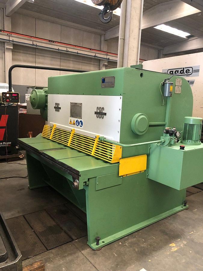 Used CBC GUILLOTINE SHEAR MOD.SN 15\12