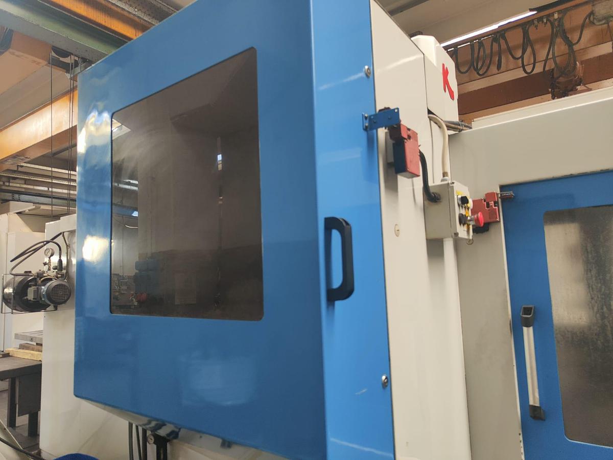 Used 2001 VERTICAL PORTAL CENTER KONDIA model.HM2010