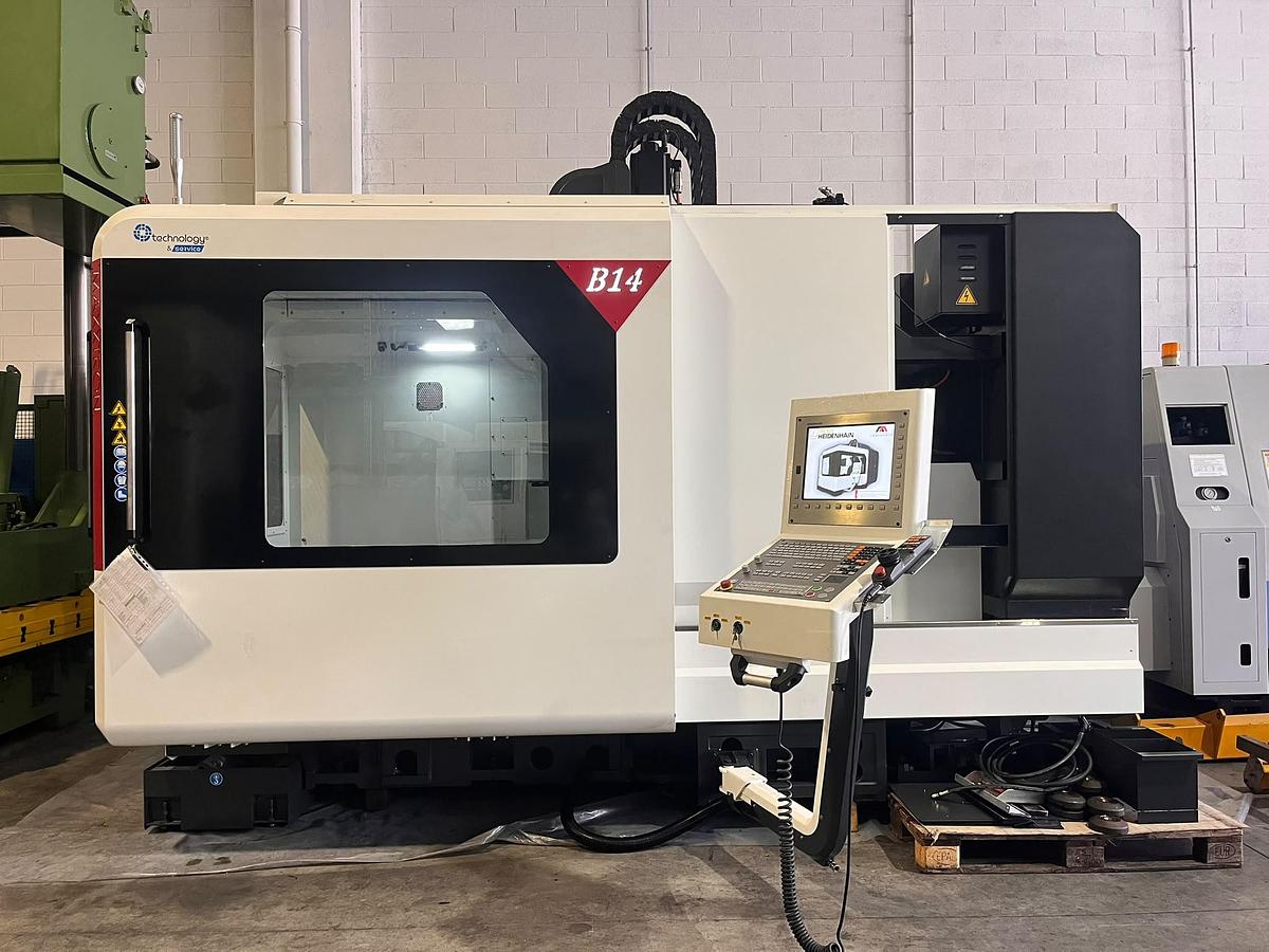 Used 2020 VERTICAL CENTER WITH PORTAL MAXXTRON model.B14