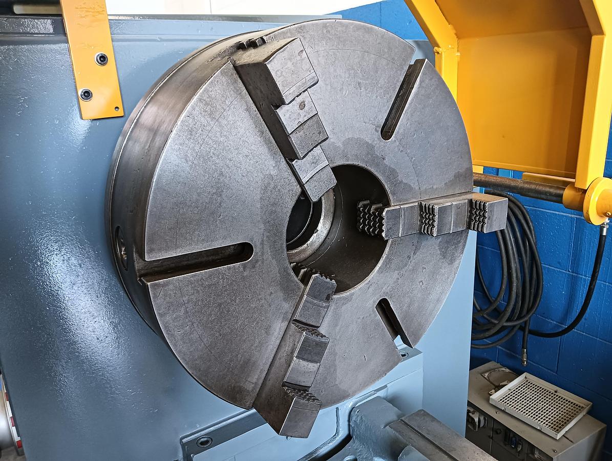 Used CLOVIS MERLI PARALLEL LATHE