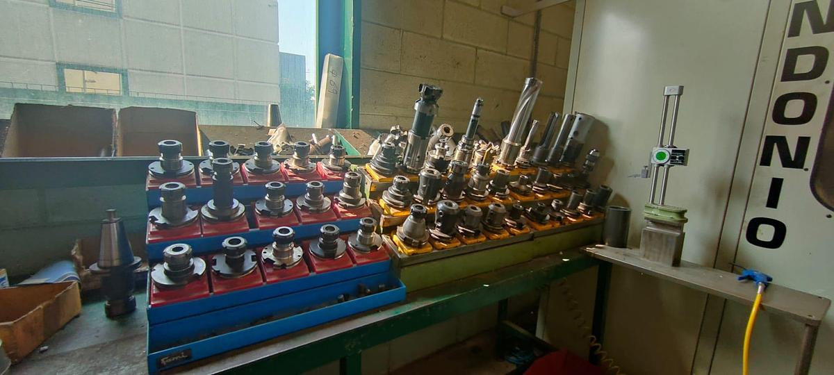 Usado FRESADORA LANDONIO FMC2200