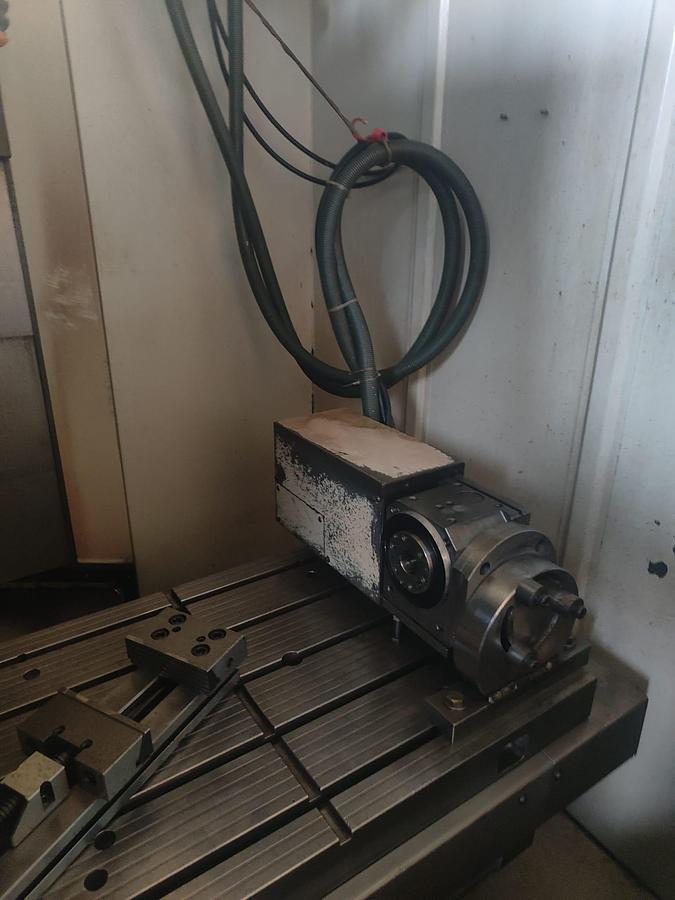 D'occasion CENTRE D'USINAGE DECKEL MAHO DMC63V