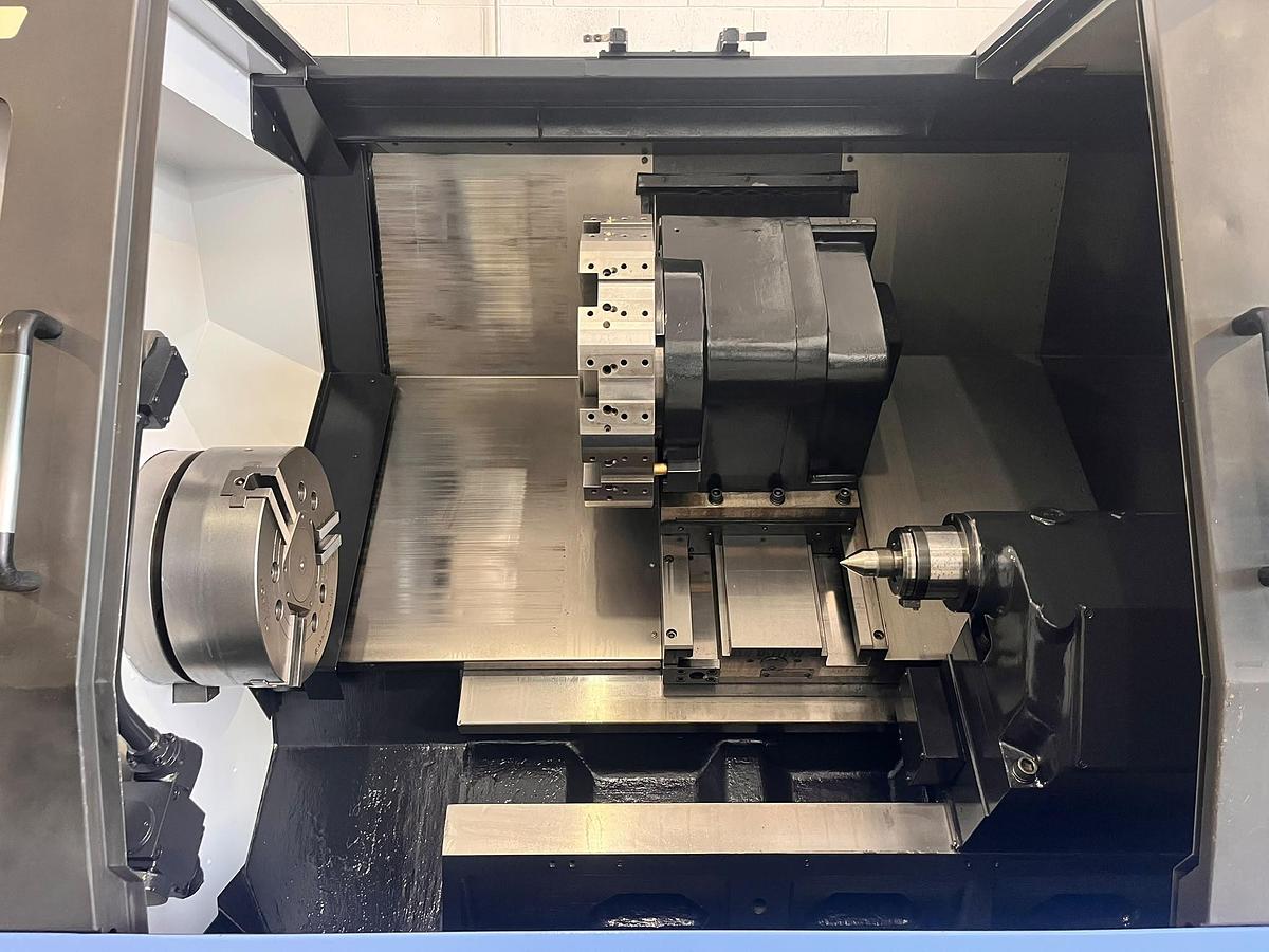 Used 2007 DOOSAN PUMA 400B LATHE