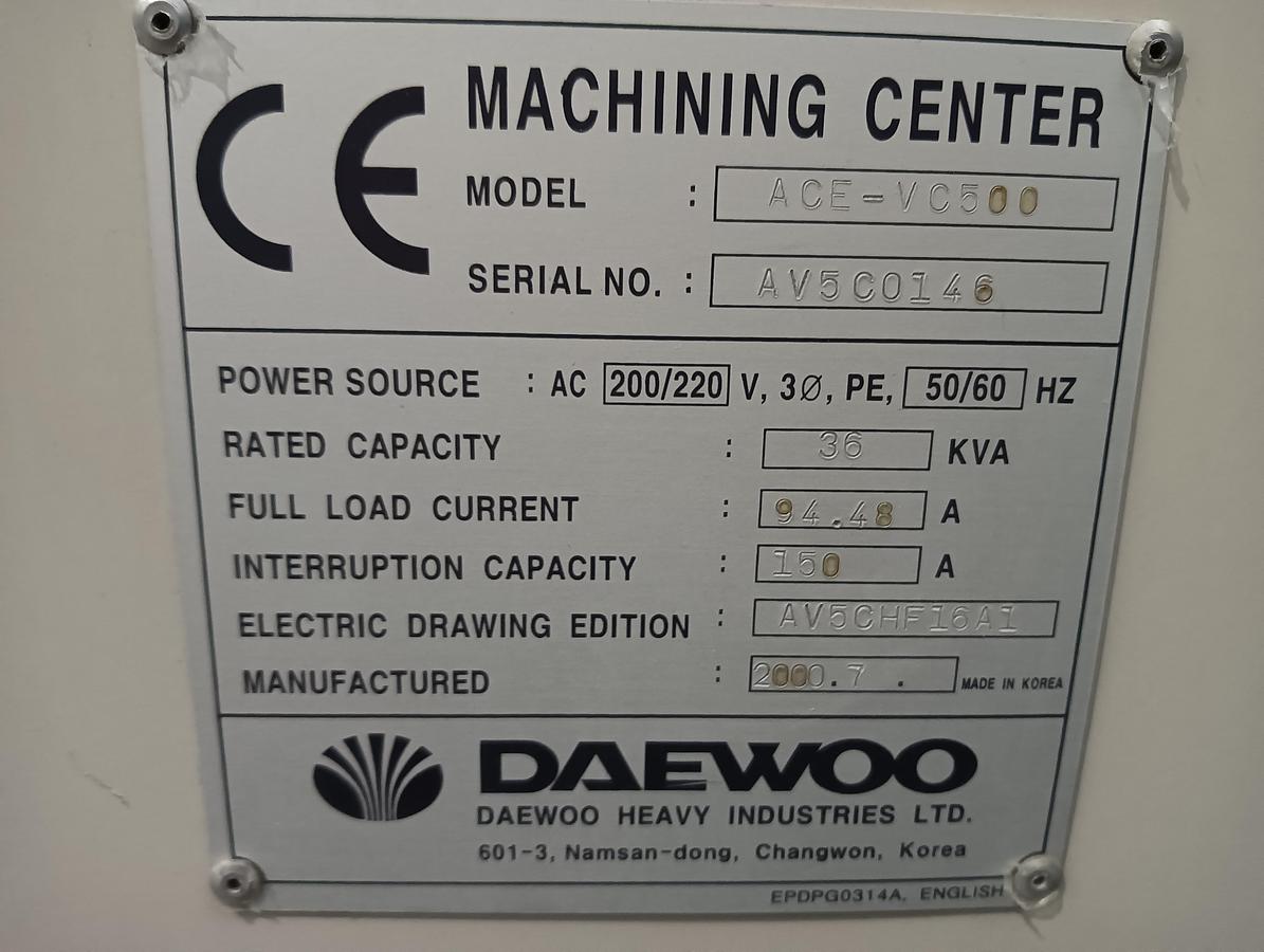 D'occasion Centre d'usinage vertical DAEWOO ACE-VC 500 ROTOPALLET 2000