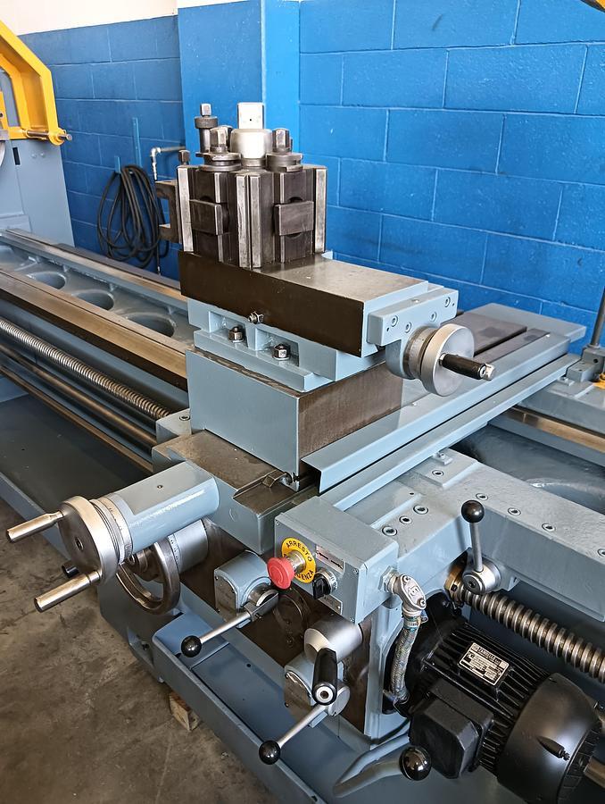 Used CLOVIS MERLI PARALLEL LATHE