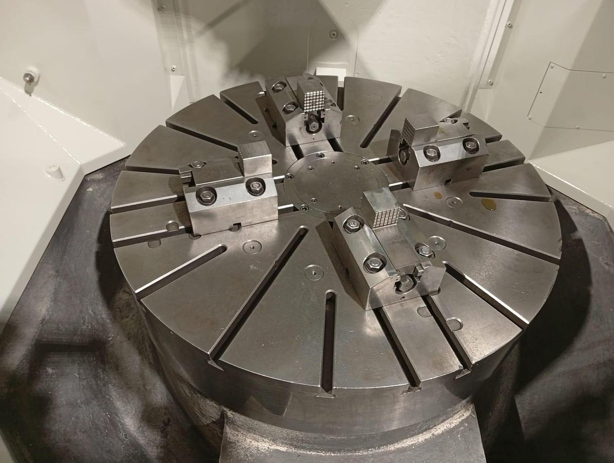 Used 2018 VERTICAL LATHE HANKOOK model.VTB 100