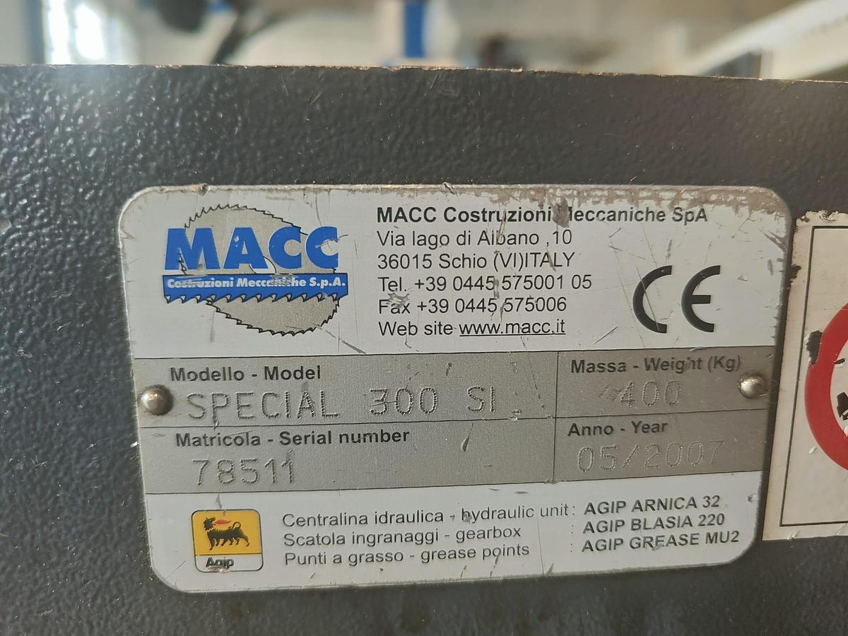 Used 2007 MACC SAWING MACHINE mod. SPECIAL 300 SI