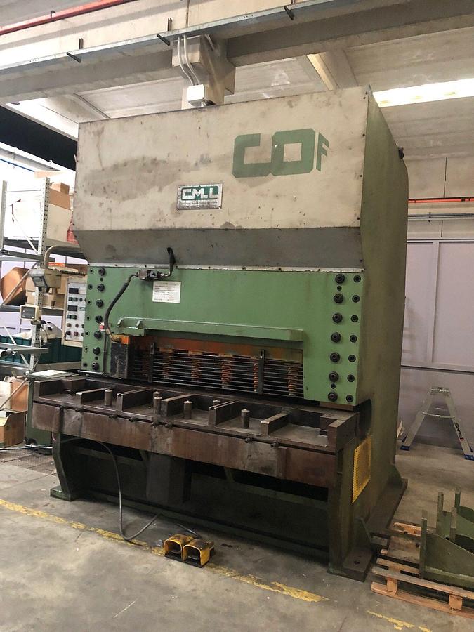 Used HYDRAULIC GUILLOTINE BRAND CML TYPE C.O. MOD CSE 12.40 CP. B08-10625