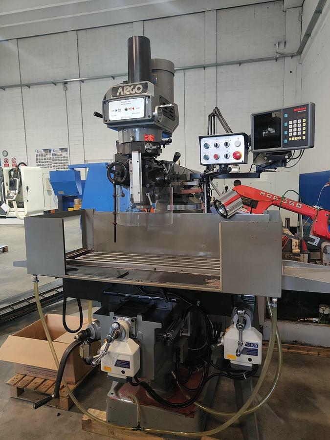 Used 2003 ARGO MILLING MACHINE mod.5VHL