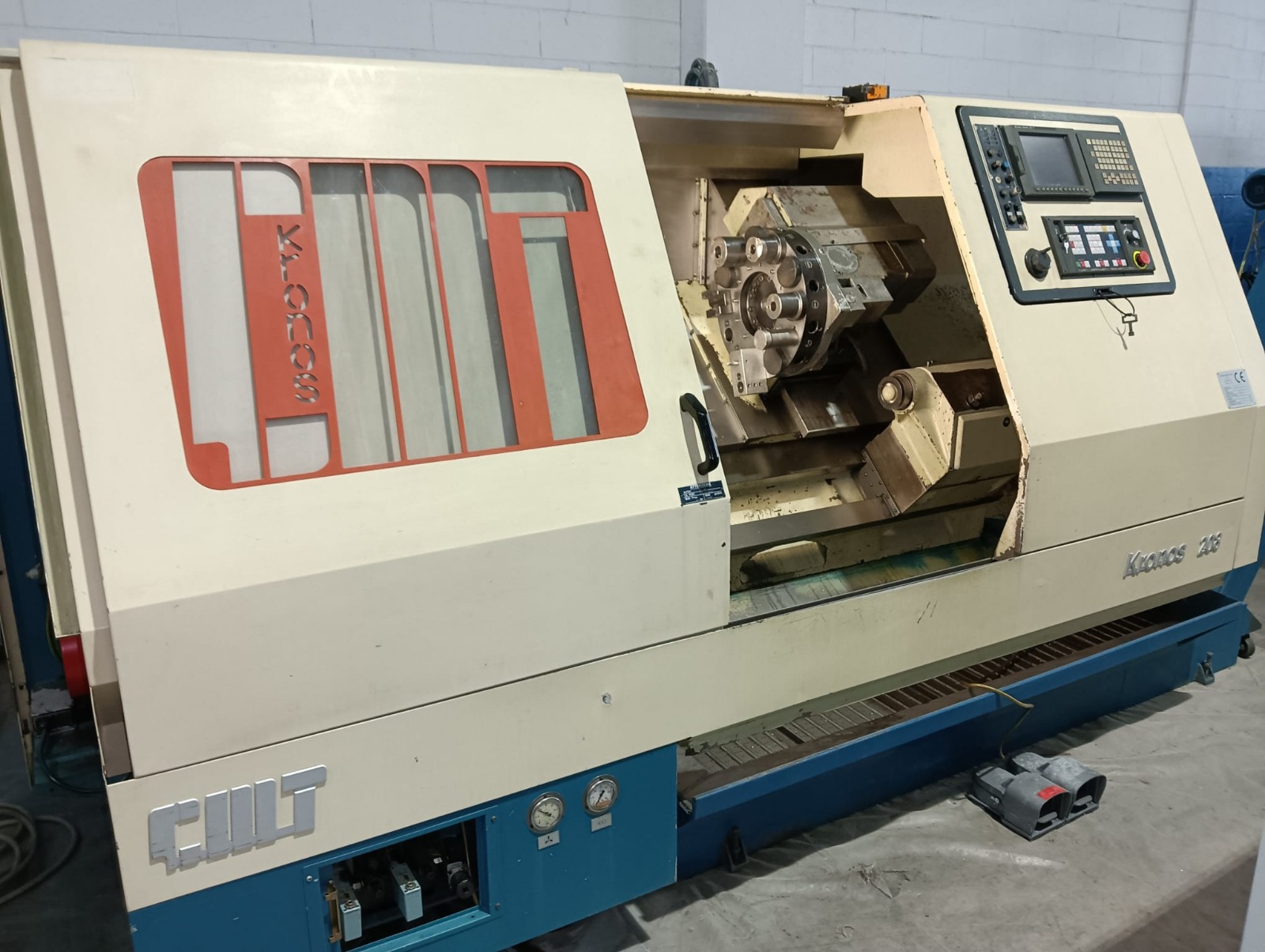Used 2000 LATHES CMT mod.KRONOS 208