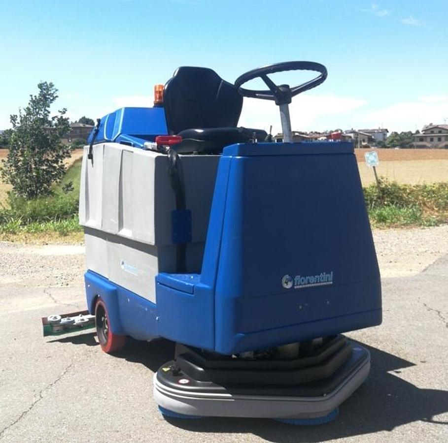 Gebraucht 2023 GLÄTTERSCHUIDERREINIGER I38 JAHR 2023