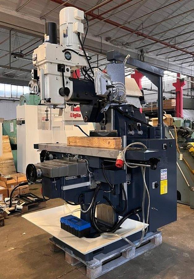 NEW TURRET MILL WITH HIGH-SPEED VERTICAL AND HORIZONTAL HEAD MODEL 250L