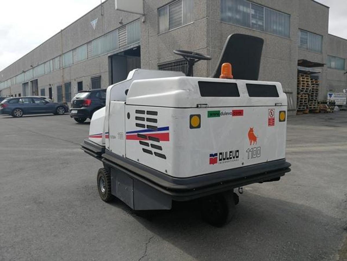 Used 2020 INDUSTRIAL FLOOR SCRUBBER DULEVO 1100 EH