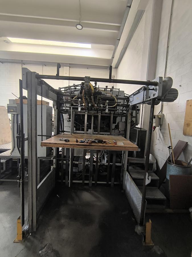Used 1975 Wupa 4.1 Automatic Flatbed Die Cutter
