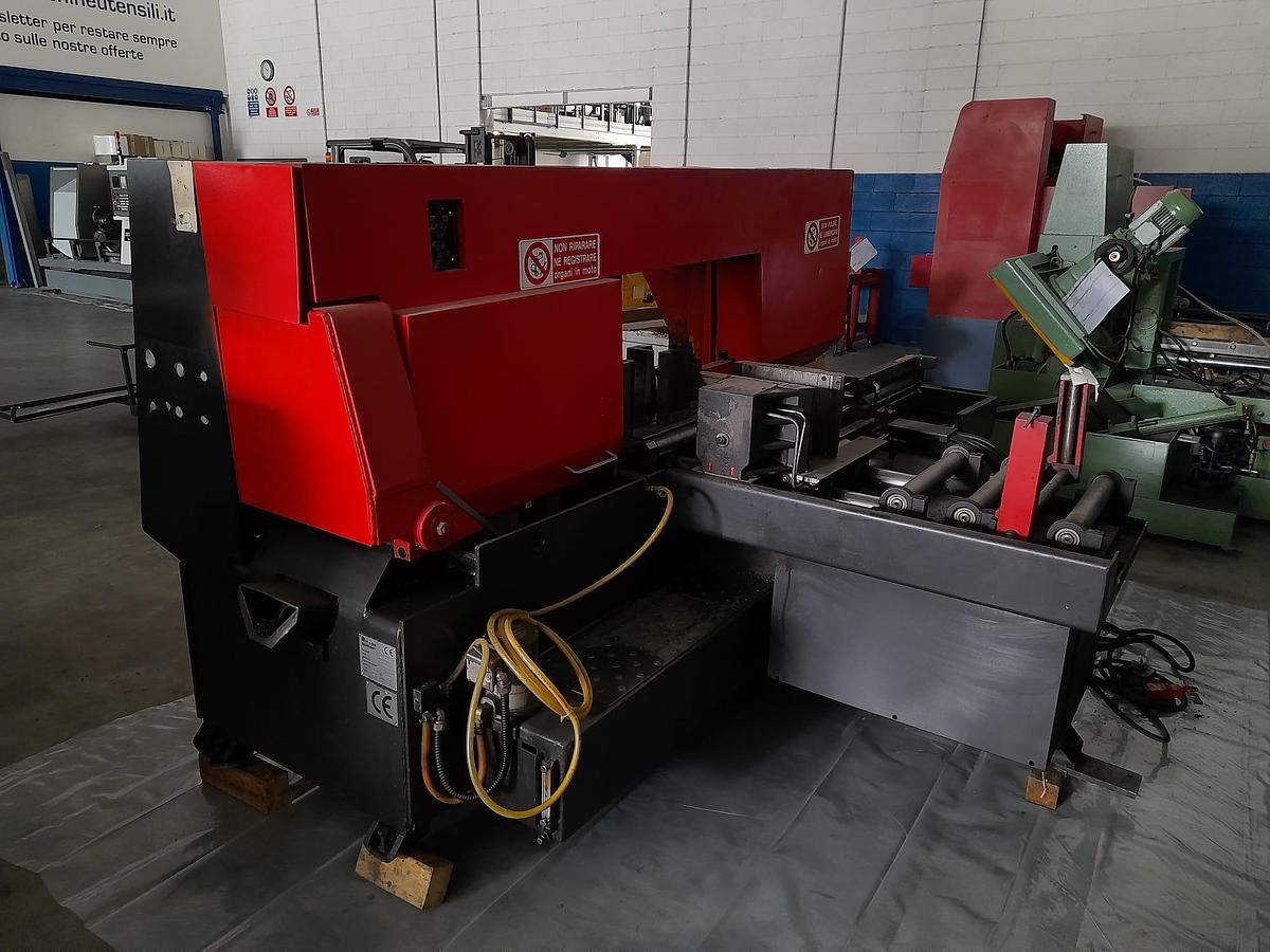 Used 2001 AMADA sawing machine mod.HFA-500CNC