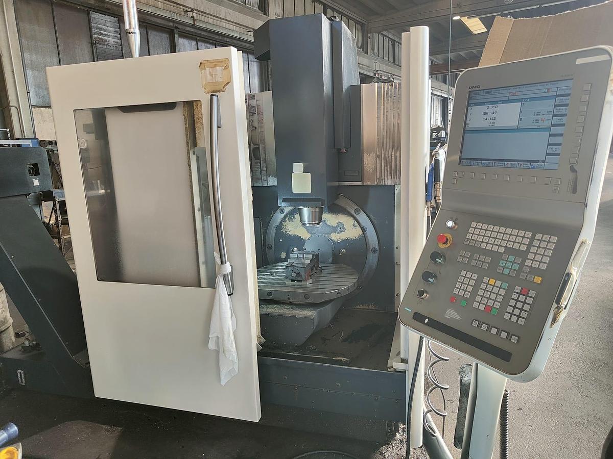 D'occasion Centre d'usinage DMG DMU 50 ECO 2011