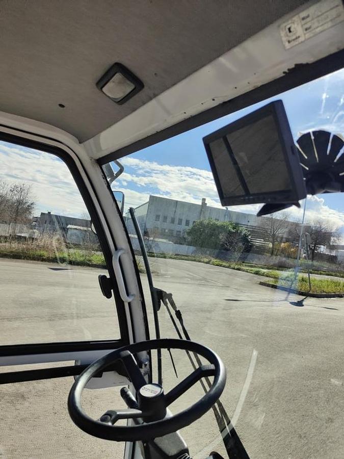 Refurbished A RECONDITIONED ROAD SWEEPING MACHINE ASPIRATOR