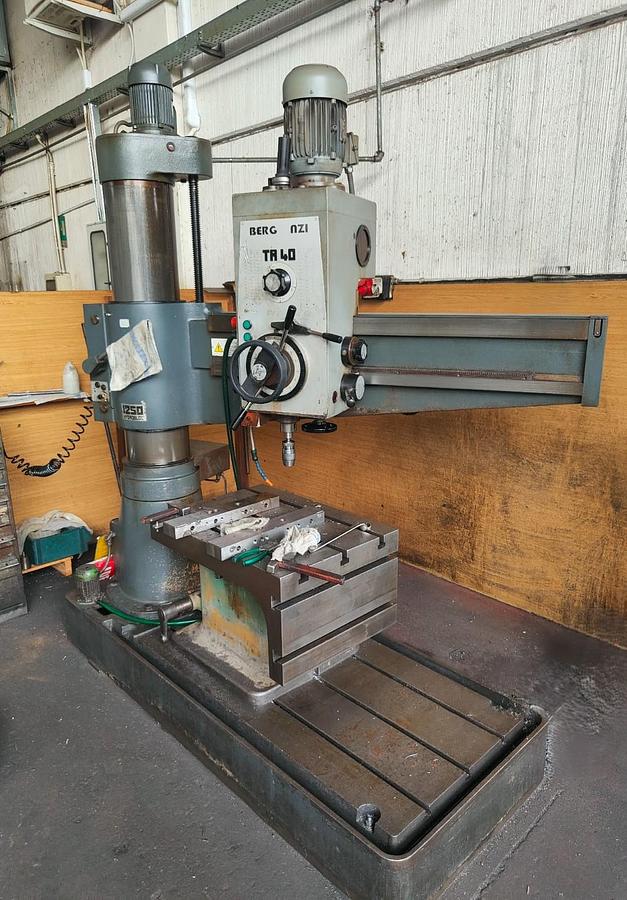 Used 2007 BERGONZI RADIAL DRILL mod.TR40