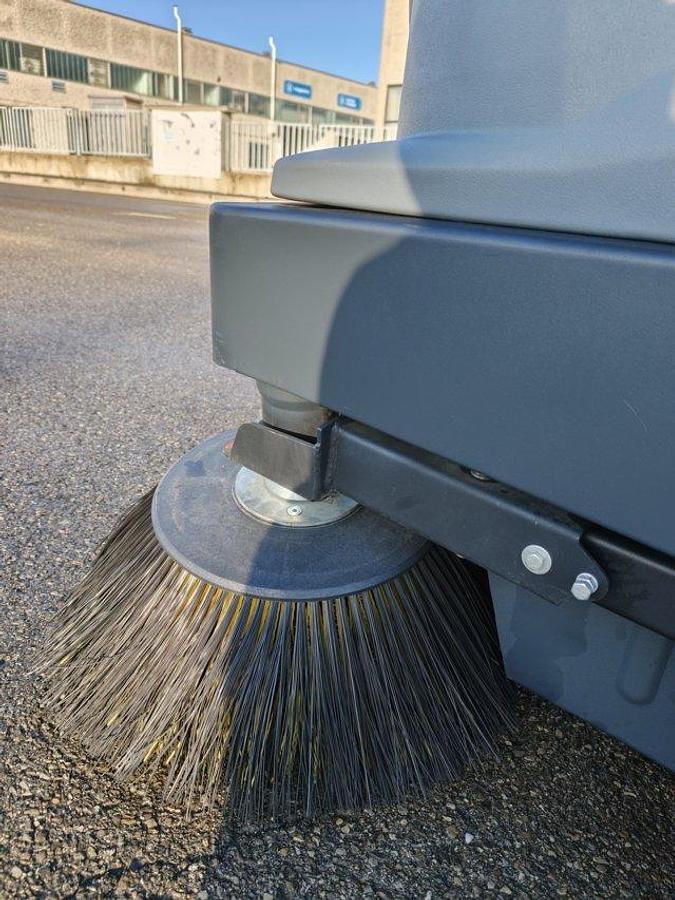 Refurbished REVISED KARCHER KM 130-300 INDUSTRIAL SCRUBBER