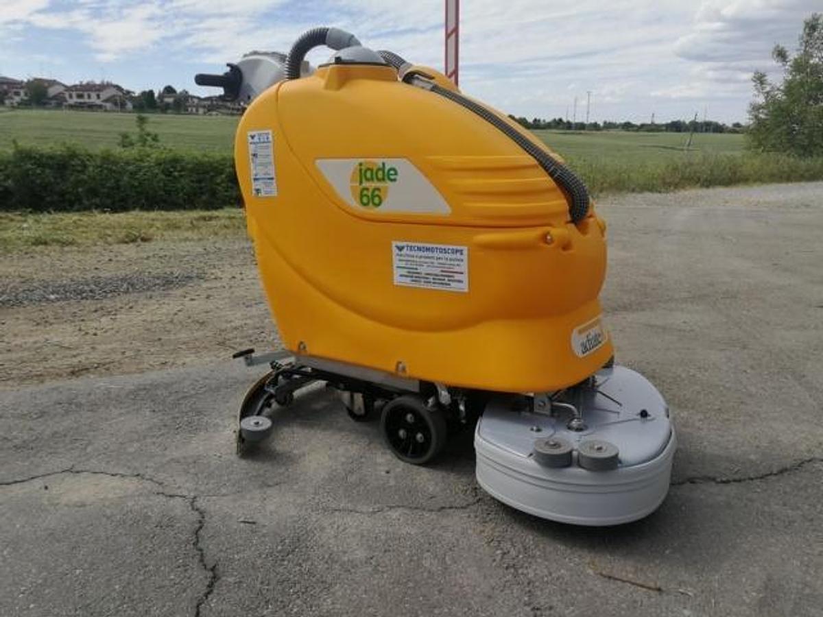Refurbished 2021 INDUSTRIAL FLOOR SCRUBBER REVISED JADE 66